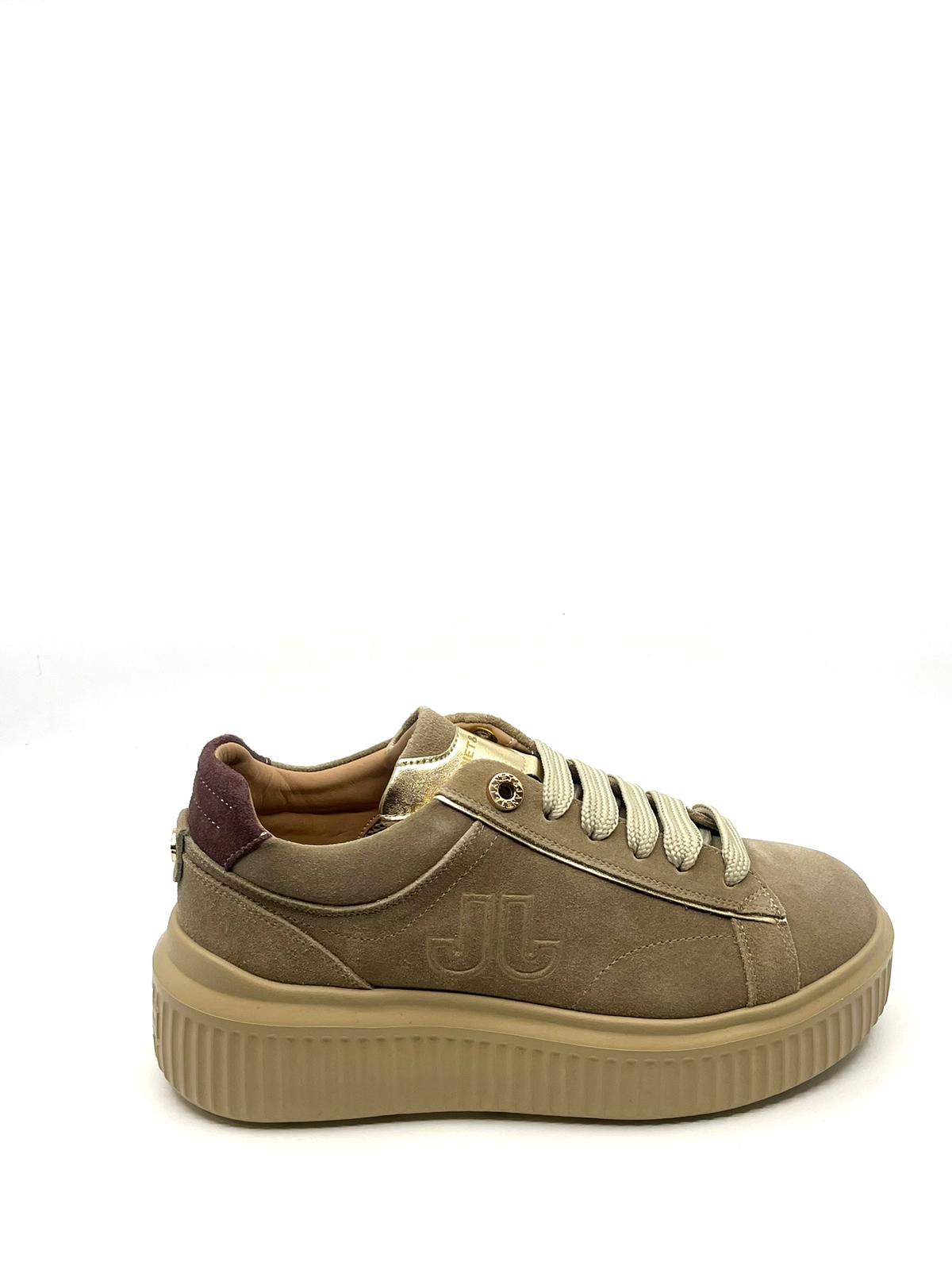 Sneakers J402B: The Lightweight Everyday Sneaker Built for Comfort, Style & Performance