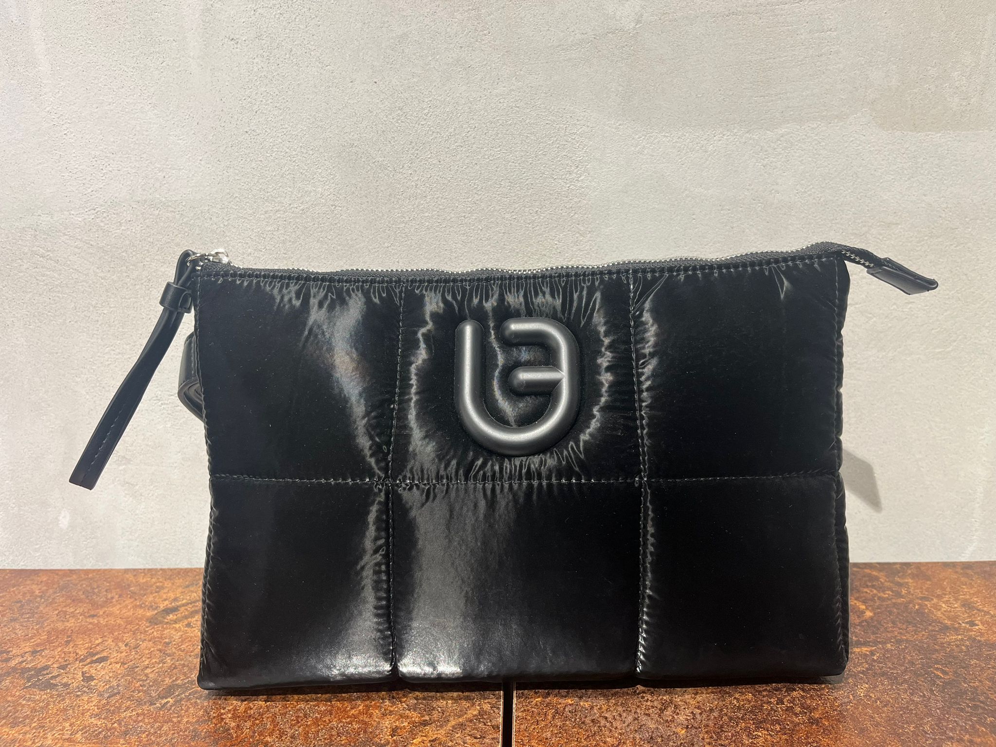 Pochette Alain Renylon Square Line