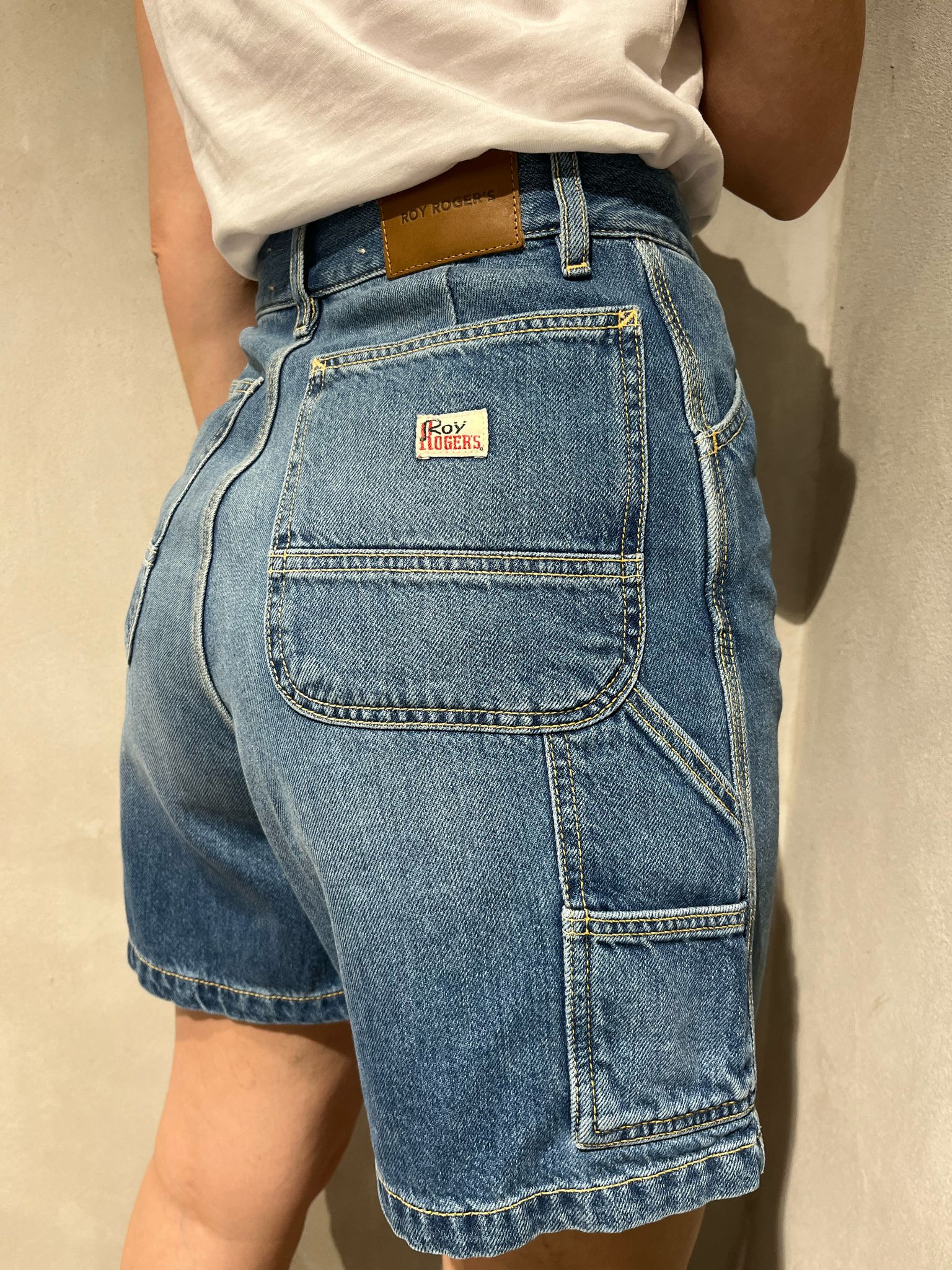 Bermuda Carpenter WOMAN ICONIC2