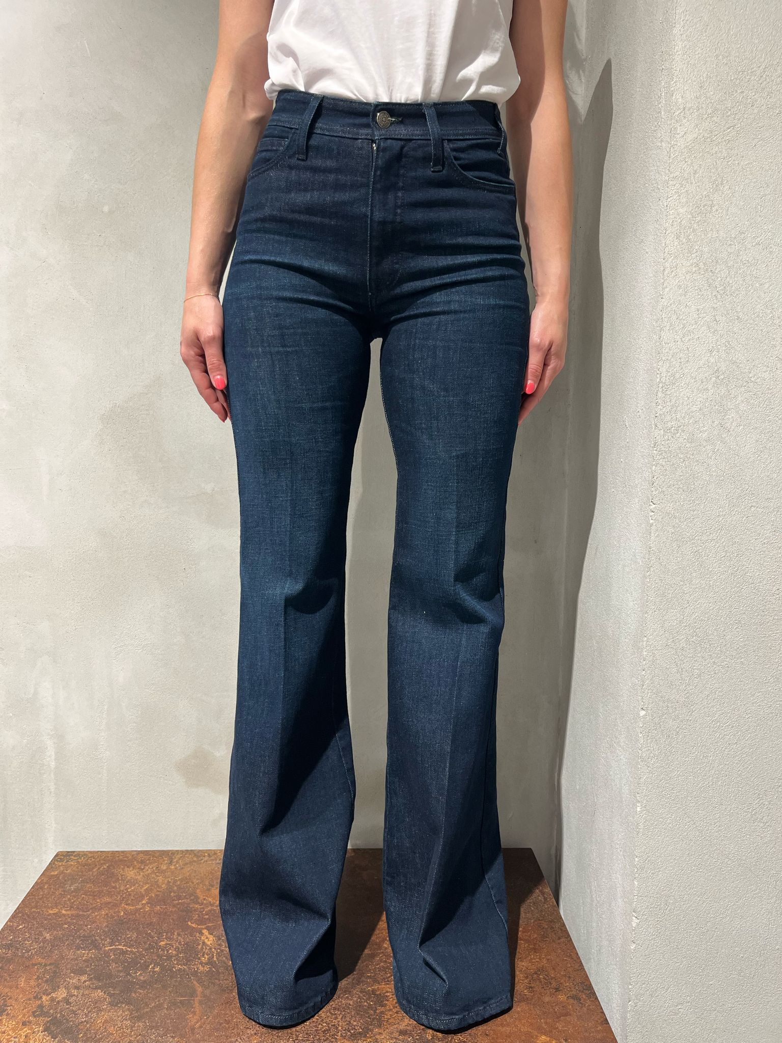 Jeans FLAIRE HIGH RISE FLARED DARK RINSE BRUSHED