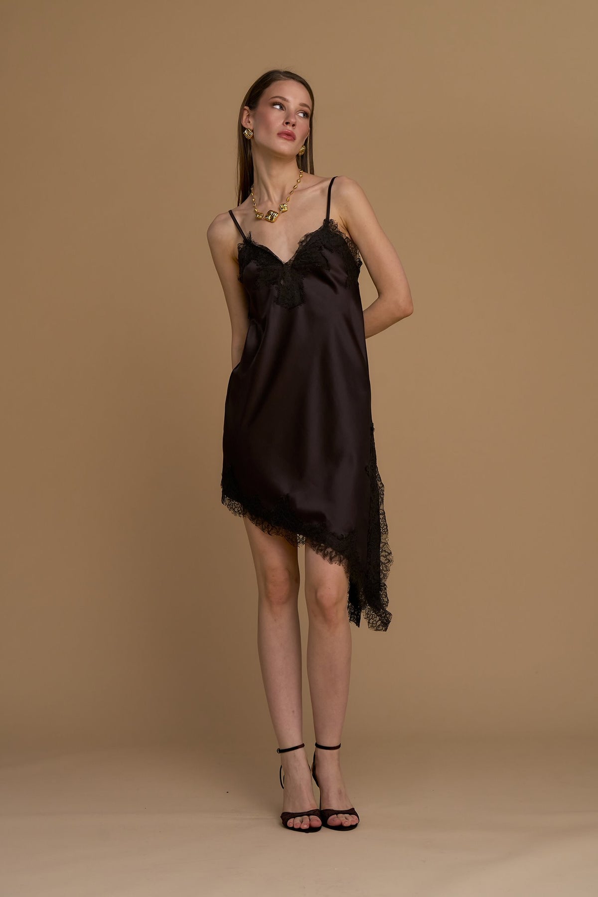 Abito Raso e Pizzo