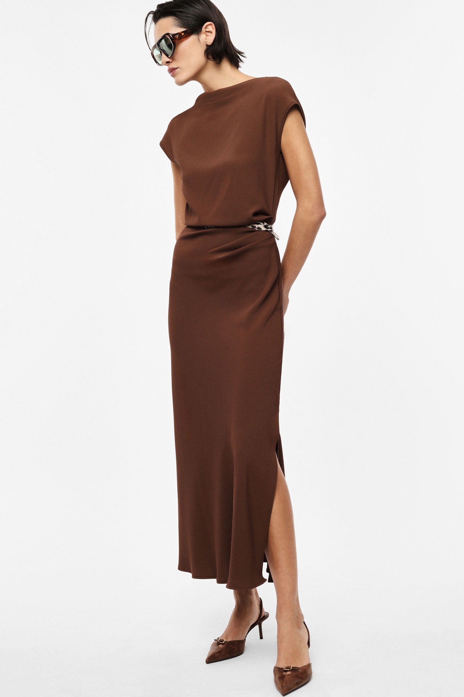 Abito lungo scollo barca cintura animalier