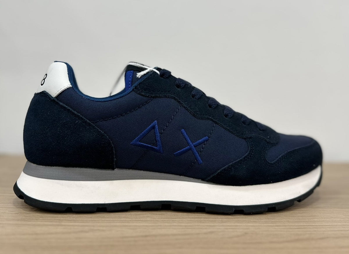 Sneakers TOM SOLID