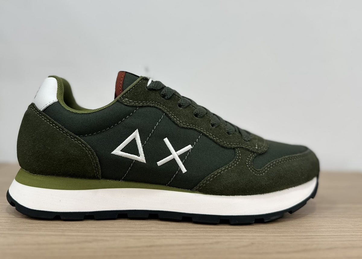 Sneakers TOM SOLID