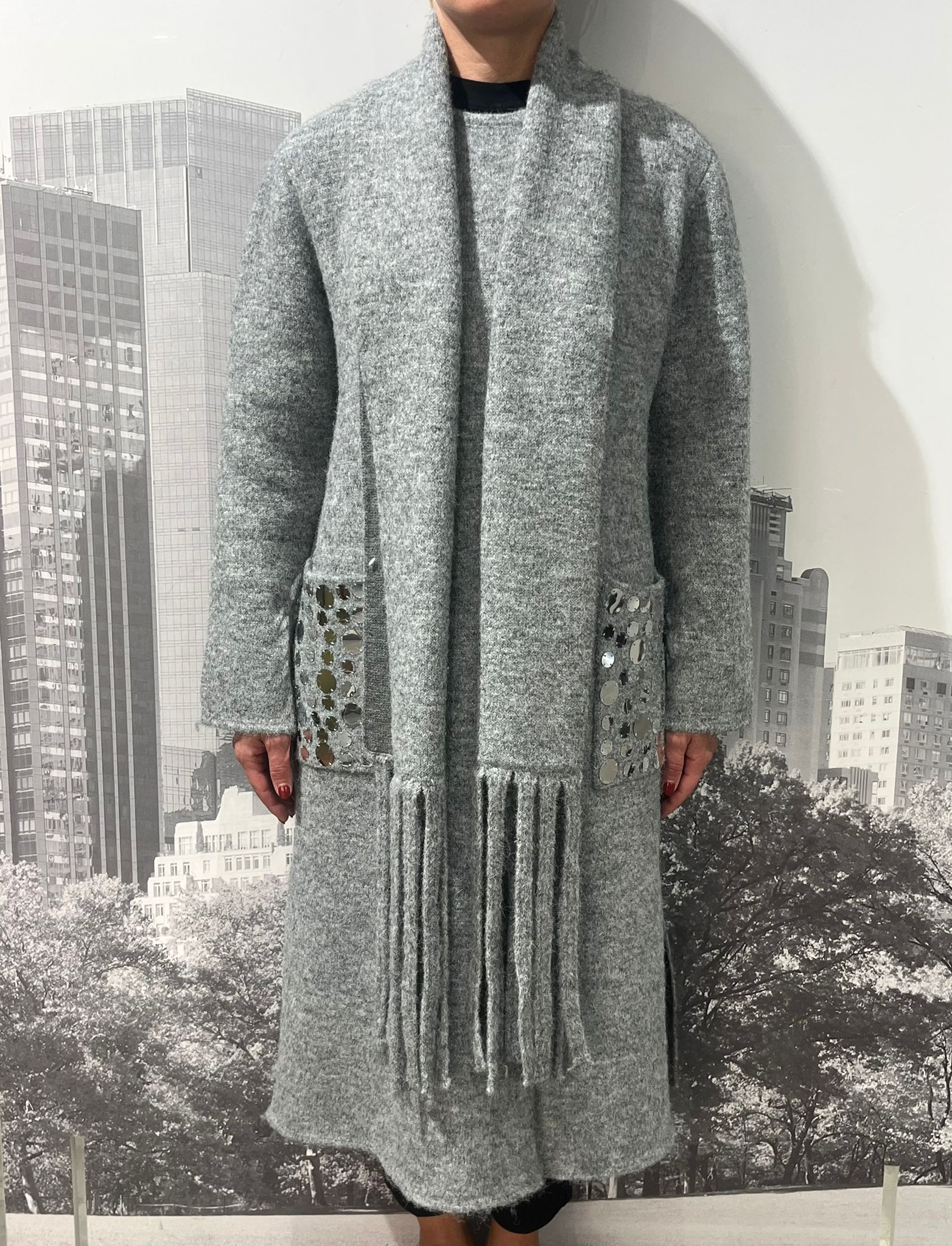 Cappotto Lungo con Sciarpa e Tasche applicate con Specchietti