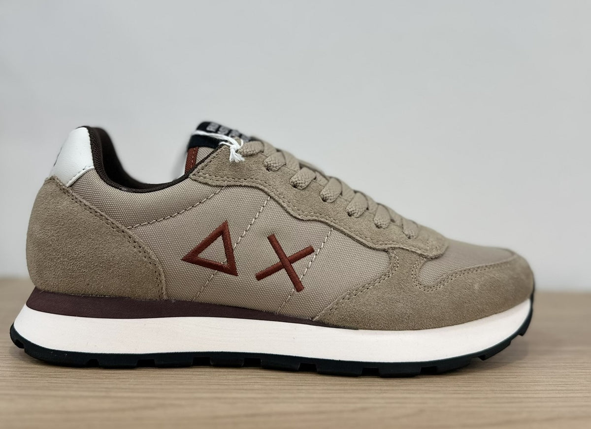 Sneakers TOM SOLID